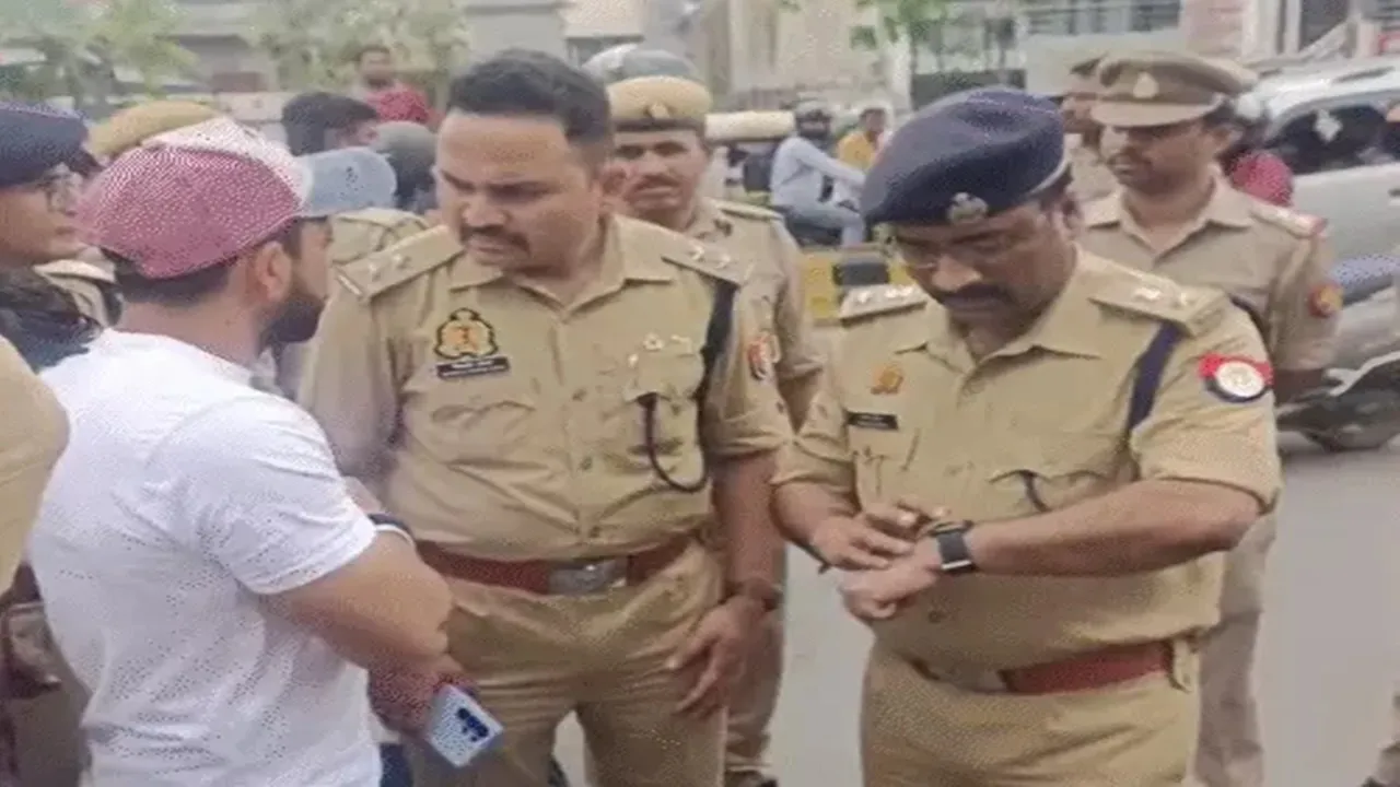 आगरा में बदमाशों ने दिनदाहड़े आभूषण की दुकान पर बोला धावा, लूट के बाद मालिक की गोली मारकर की हत्या 