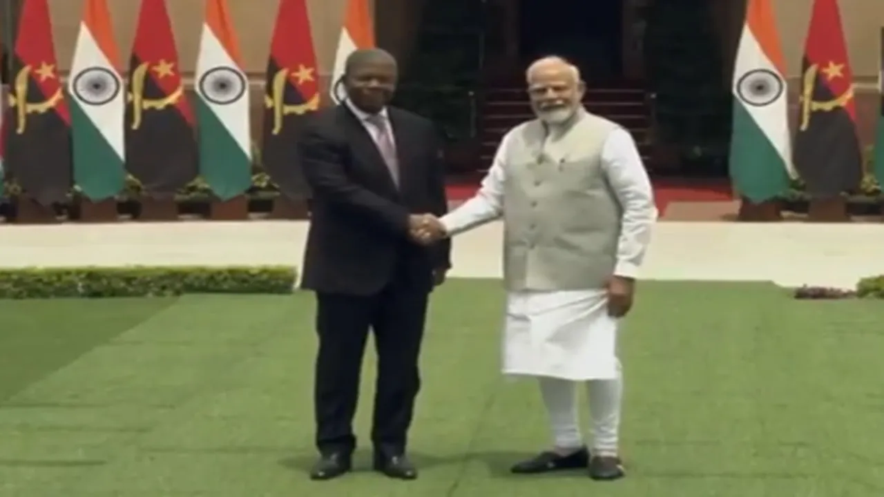  PM मोदी ने राष्ट्रपति लौरेंको के साथ  हैदराबाद हाउस में की द्विपक्षीय बैठक, अंगोला की सेनाओं के आधुनिकीकरण के लिए भारत देगा 20 करोड़ डॉलर 