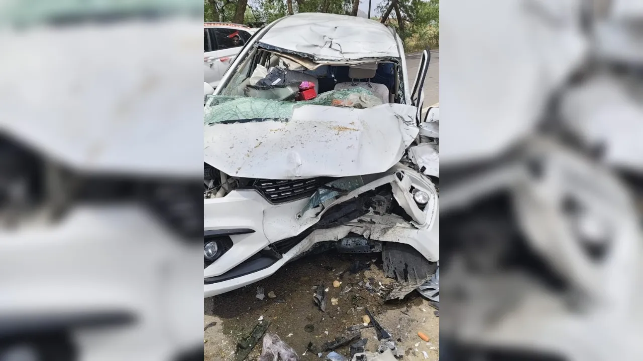 Chitrakoot: सड़क हादसे में रिटायर्ड एएसआई की मौत, पत्नी गंभीर, कार से कर्वी जा रहे थे, आगे चल रही बस से टकराए