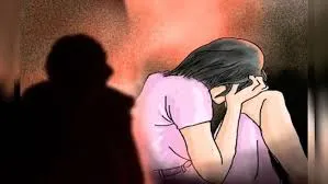 छात्रा से दुष्कर्म के आरोपी के घर की होगी कुर्की   