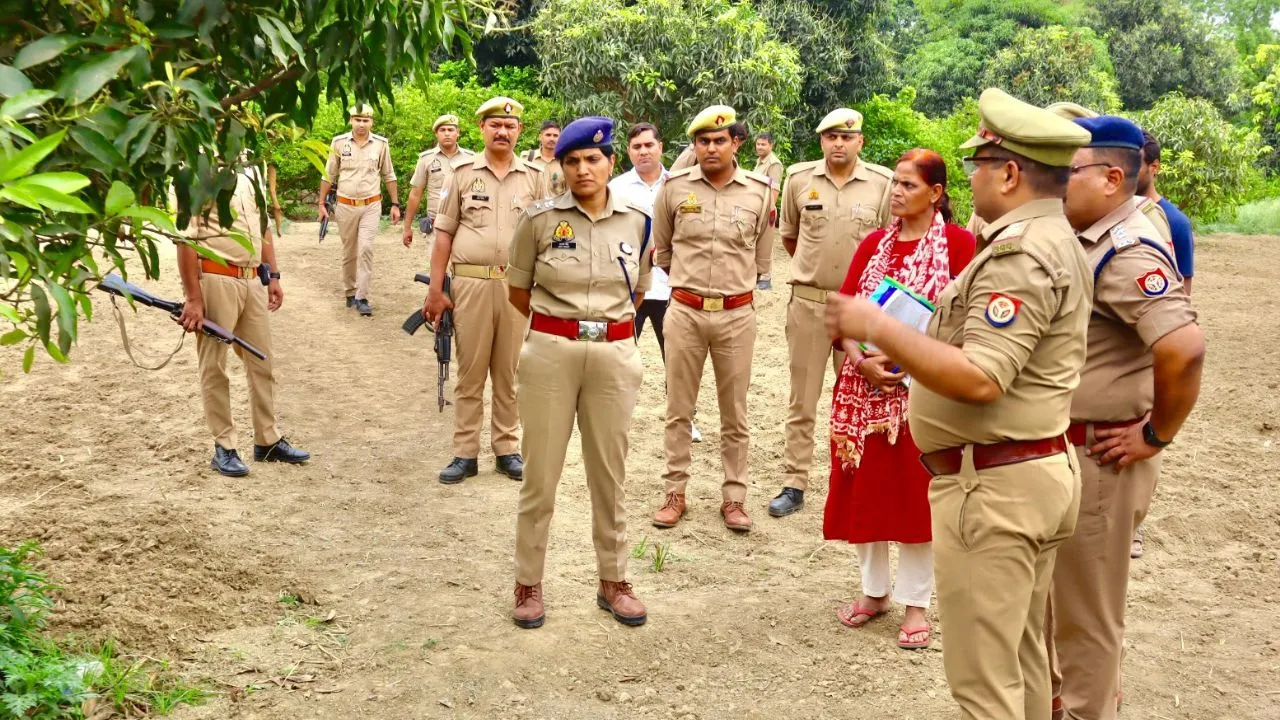 फर्रुखाबाद में महिला का कंकाल मिलने से फैली सनसनी: लोगों ने दुष्कर्म के बाद हत्या की आशंका जताई