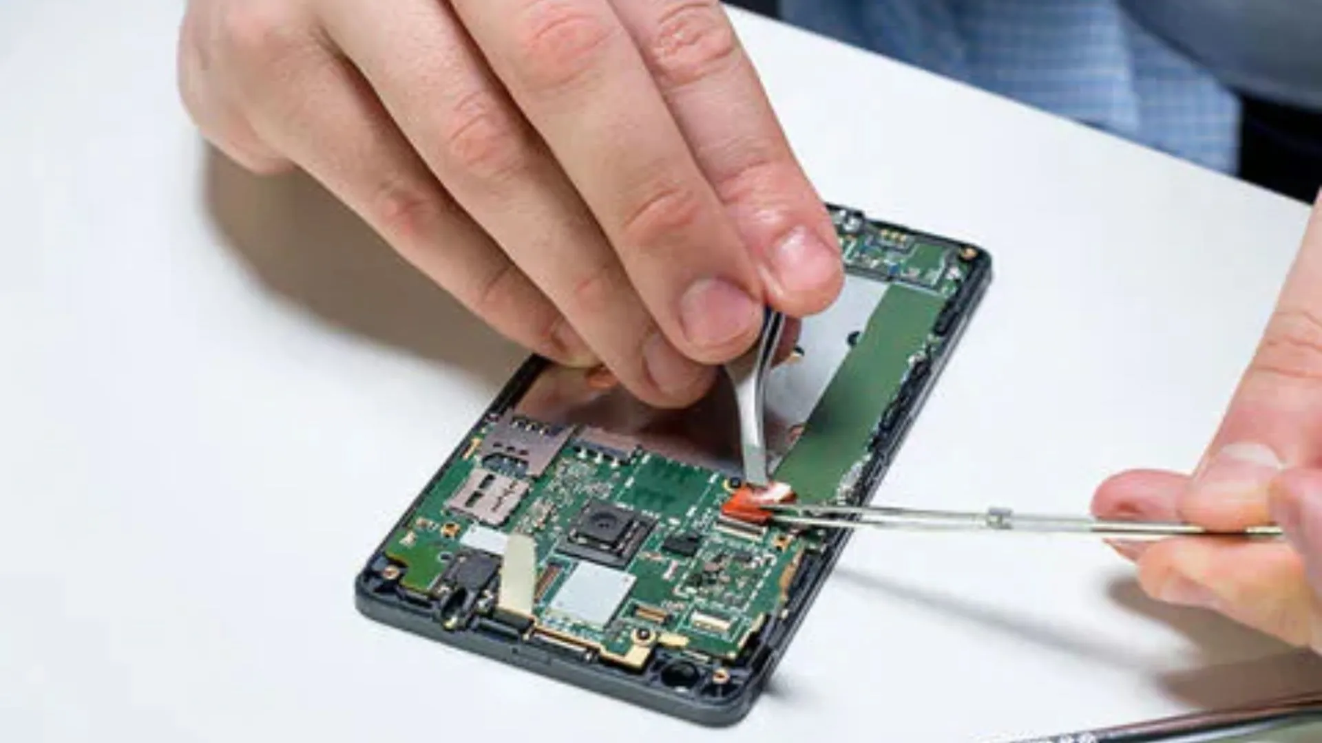 Rating : स्मार्टफोन-टैबलेट रिपेयरिंग के लिए कंपनियों को देनी होगी रेटिंग, सरकार का बड़ा फैसला, पढ़ें पूरी खबर 