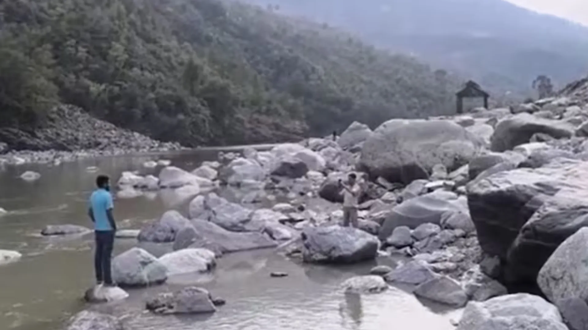 जम्मू कश्मीर पुलिस की चेतावनी, अखनूर सेक्टर में पैदल पार न करें चिनाब नदी