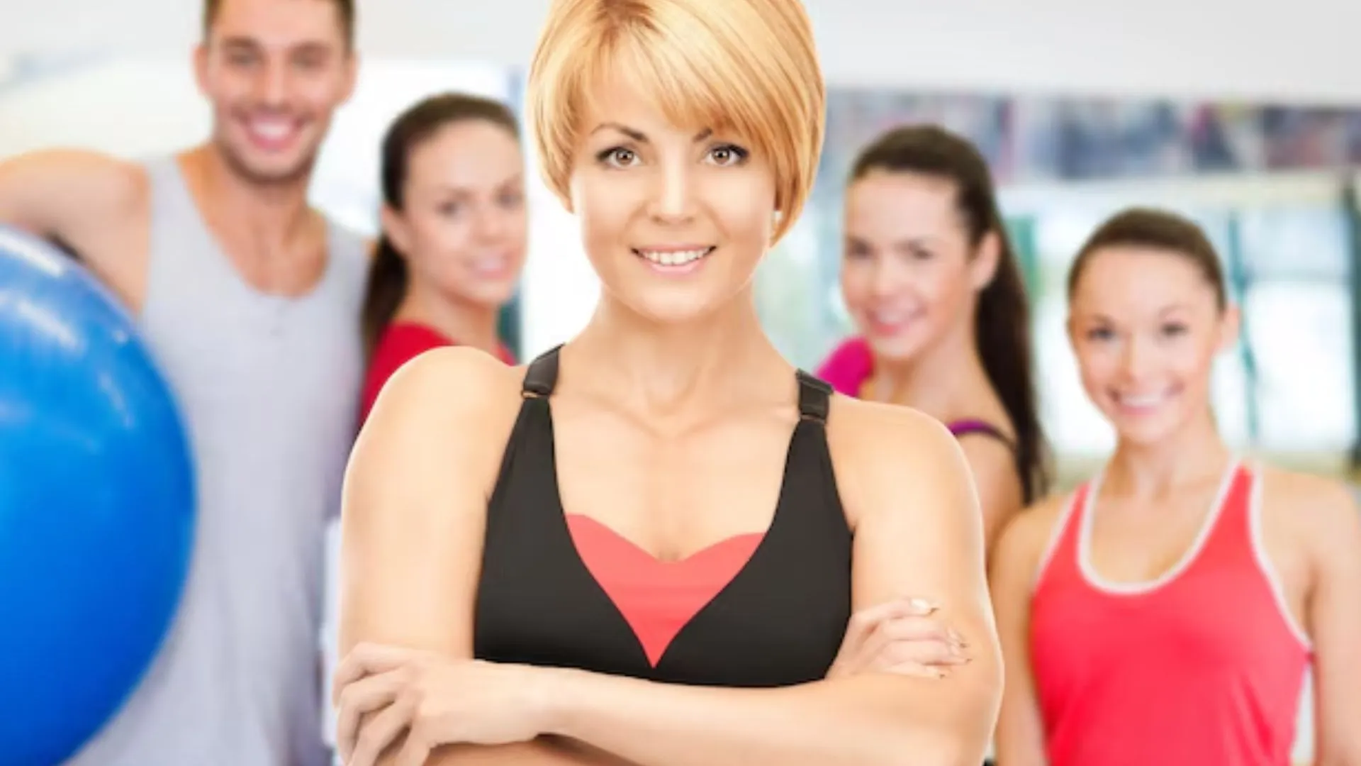 Healthy Lifestyle के लिए जिम में जमकर पसीना बहा रहे लोग, जानें क्या है Abs-core वर्कआउट में अंतर  