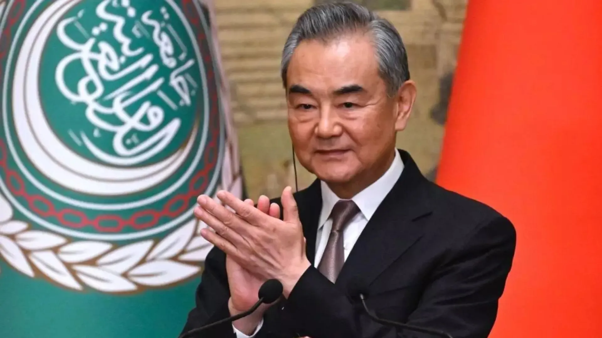 भारत-पाक पर चीन ने अलापा राग, विदेश मंत्री वांग बोलें- बातचीत से मतभेद सुलझाने का स्वागत 