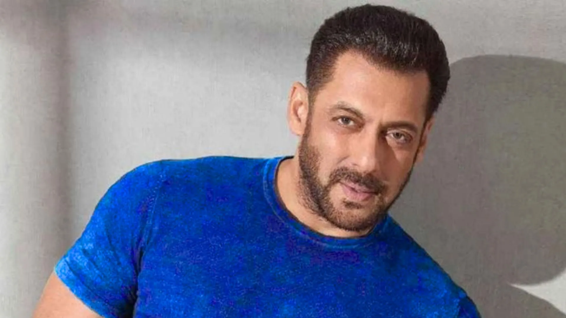 सलमान खान की सुरक्षा में सेंध, अपार्टमेंट में घुसने की कोशिश कर रहे शख्स को पुलिस ने किया गिरफ्तार 