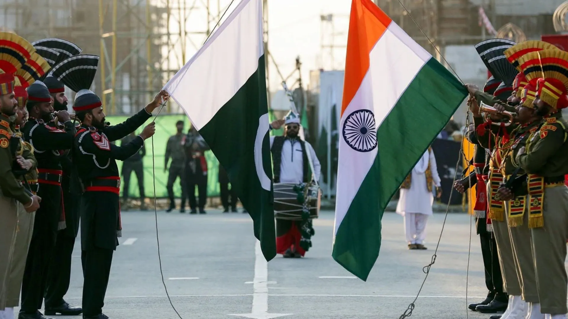 अटारी-वाघा बॉर्डर: नहीं होगी Beating Retreat Ceremony, अब बंद रहेंगे गेट, नहीं मिलाएंगे दोनों कमांडर हाथ