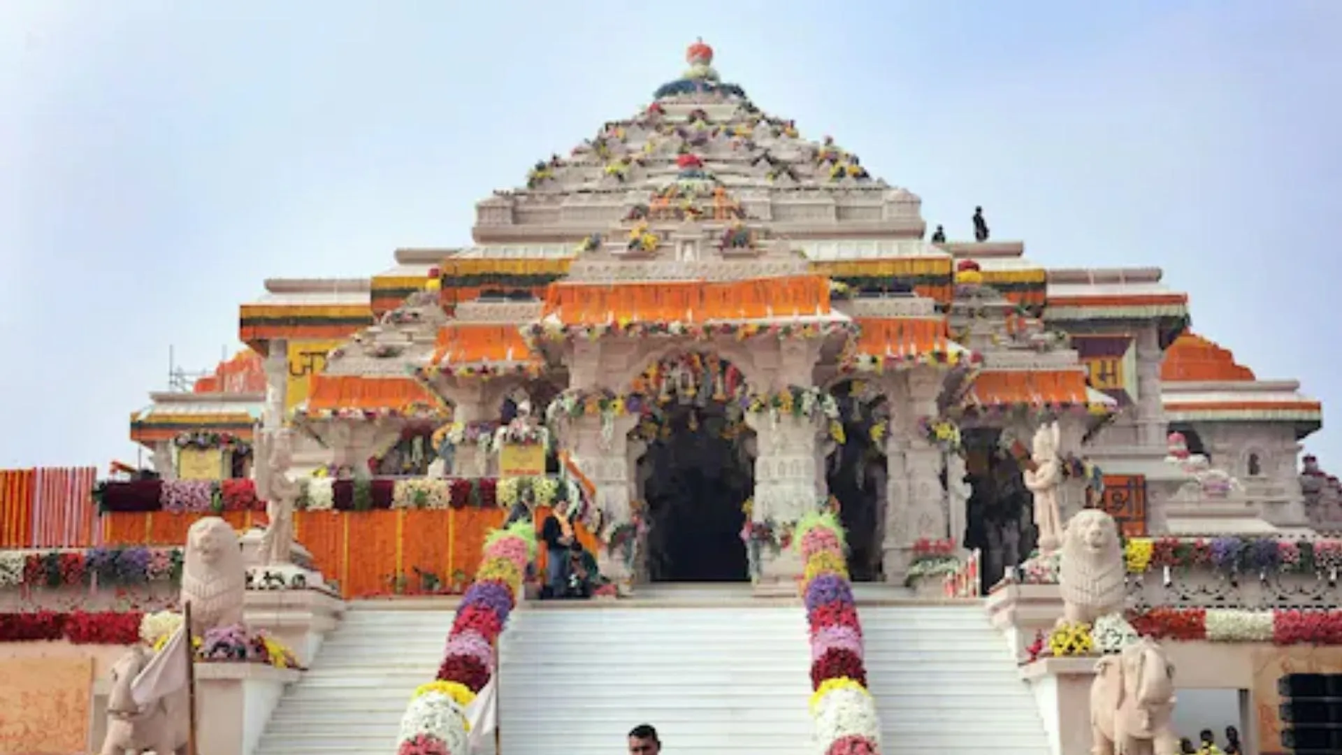 अयोध्या में भव्य राम मंदिर का उत्सव, 101 वैदिक मंत्रोच्चारण से संपन्न होगी राम दरबार की प्राण प्रतिष्ठा, यहां जानें पूरा शेड्यूल 