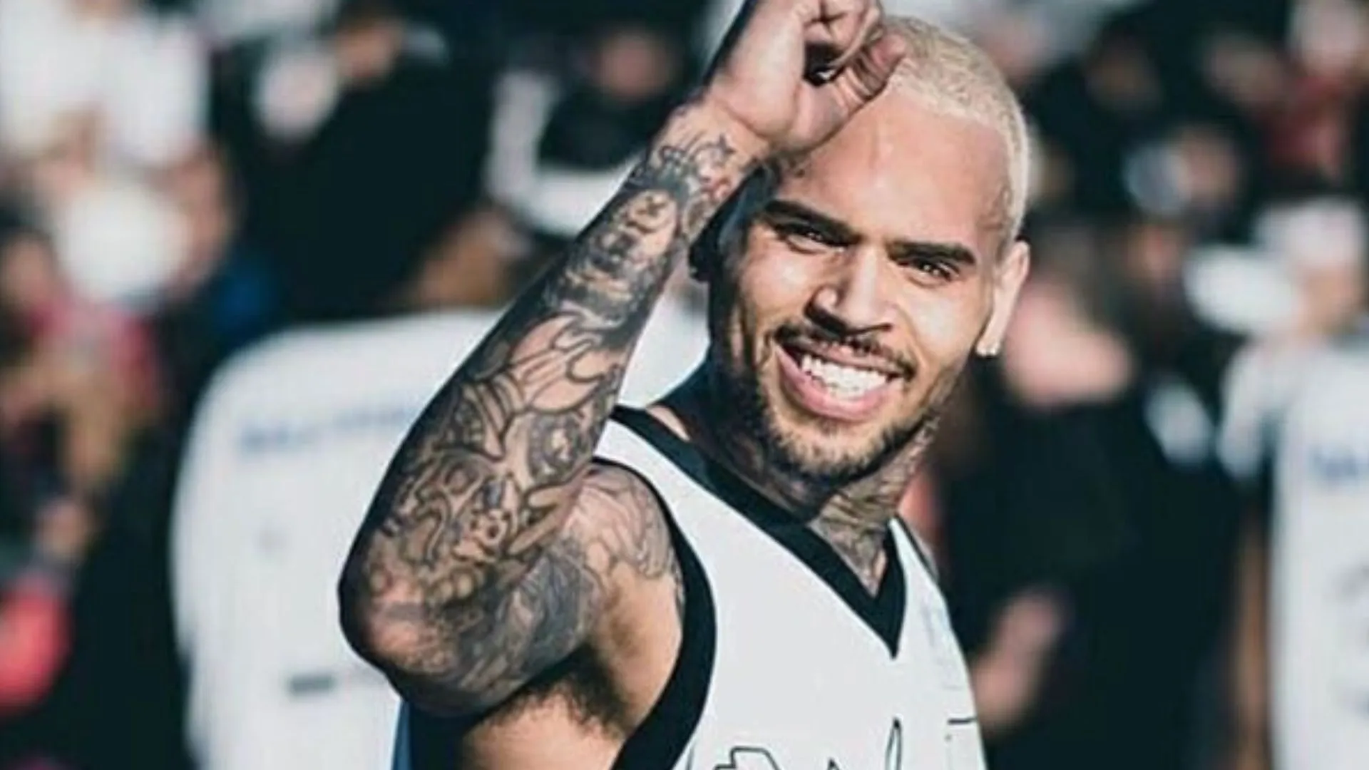 नाइट क्लब केस में गिरफ्तार हुए अमेरिकन सिंगर Chris Brown, 2023 में संगीतकार से  पिटाई का है मामला  