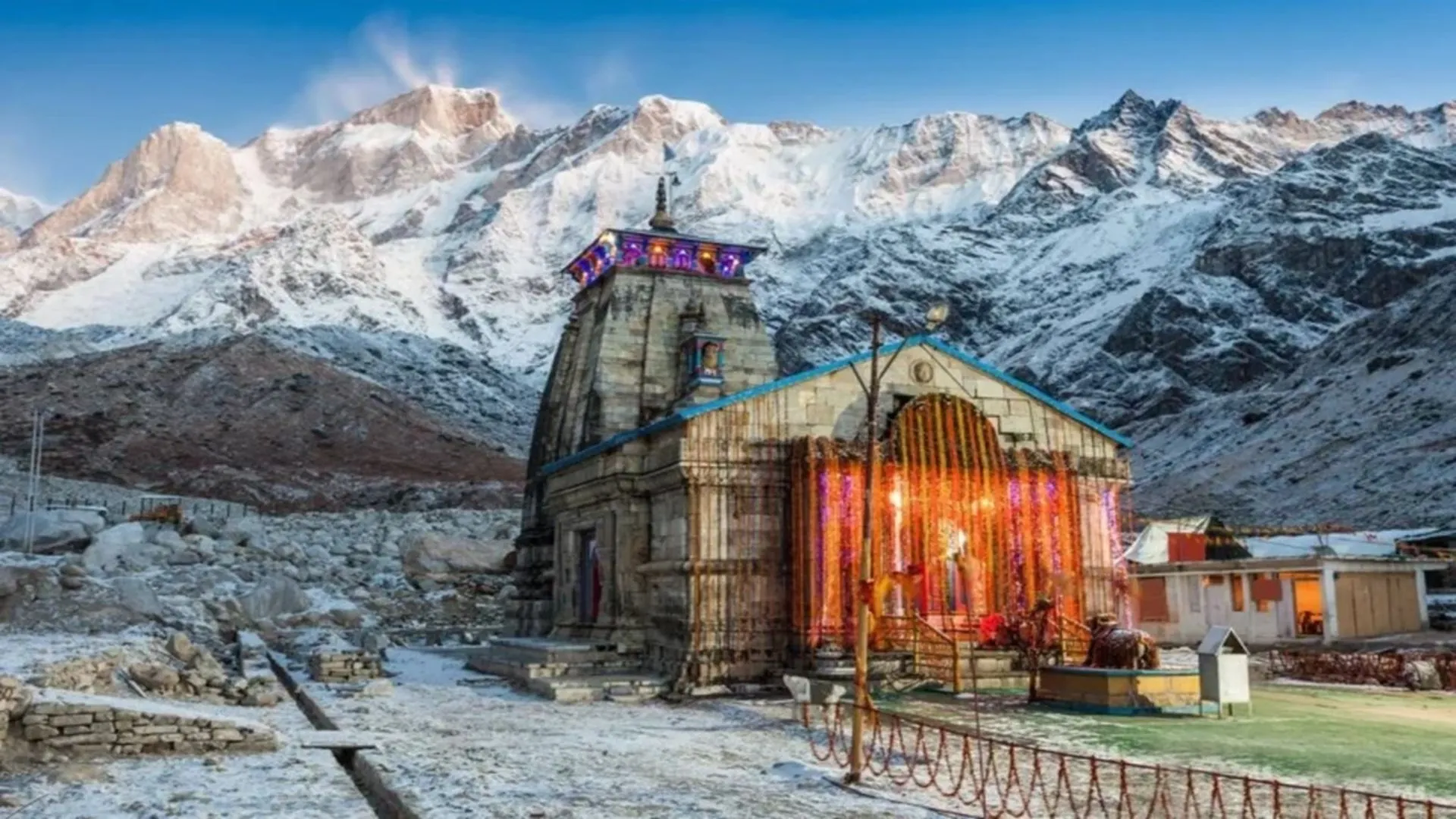 Chardham Yatra: 2024 के मुकालबे इस वर्ष कम श्रद्धालु पहुंचे चारधाम, भारत-पाक टेंशन के चलते 31% कम हुए यात्री
