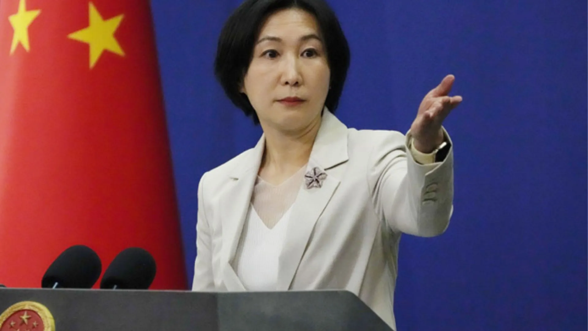 हार्वर्ड में विदेशी छात्रों के प्रतिबंध को लेकर चीन ने की आलोचना, विदेश प्रवक्ता ने कहा- US की अंतरराष्ट्रीय छवि पर पड़ेगा बुरा असर  