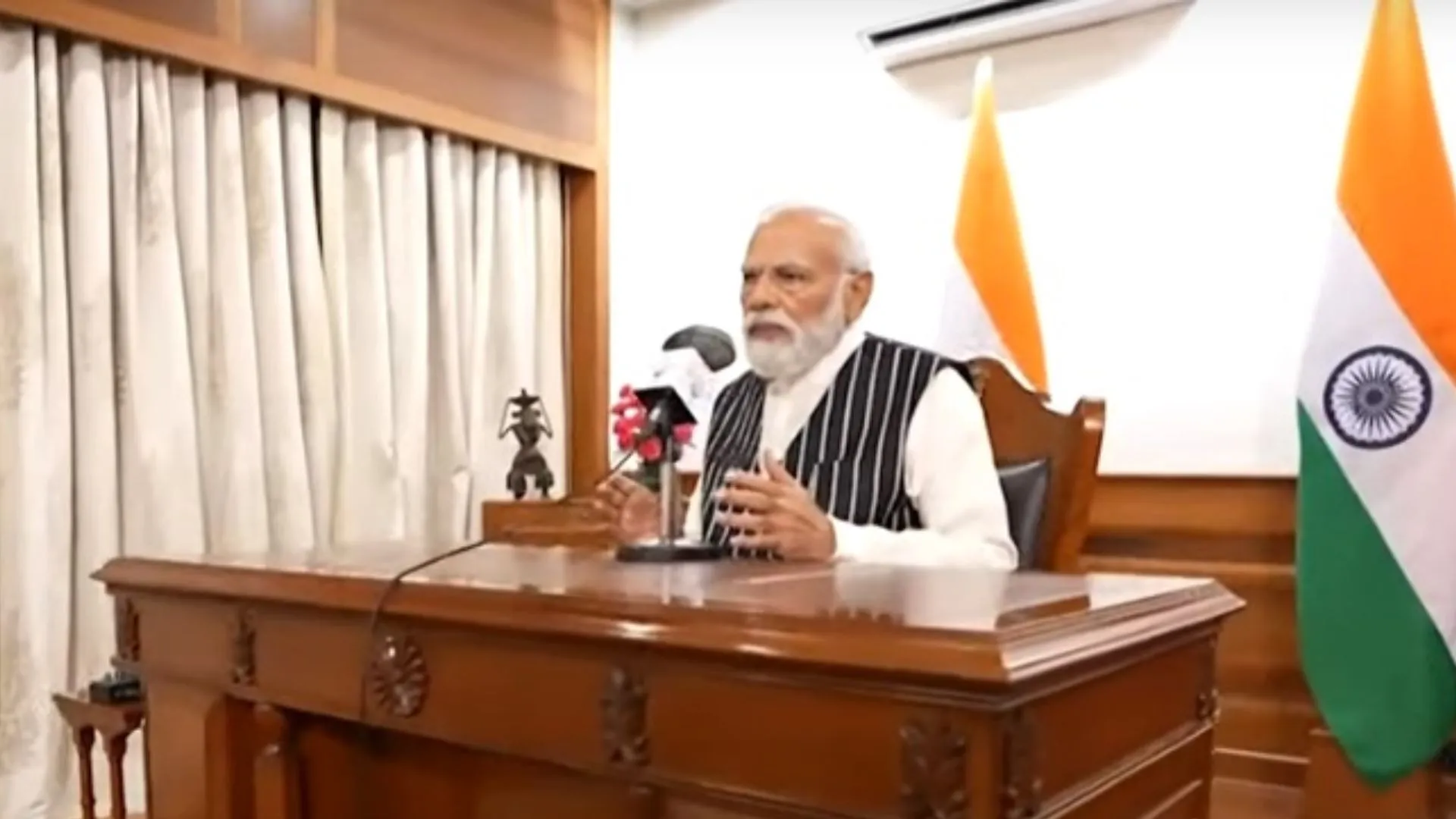 UP : रिकॉर्ड ब्रेकर खिलाड़ियों और शहद व्यवसायियों की PM मोदी ने की प्रशंसा, मन की बात कार्यक्रम में किया जिक्र 