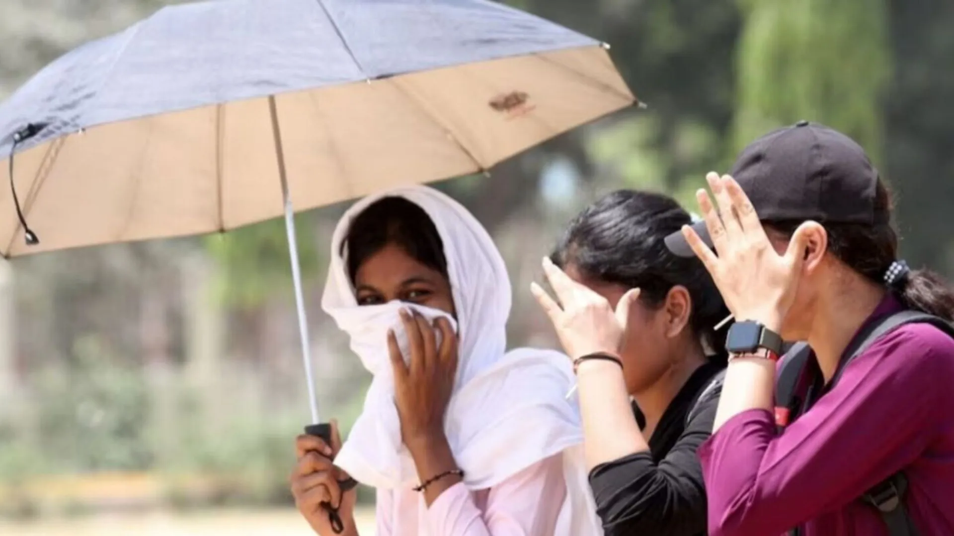 गर्मी और उमस ने लोगों को परेशान किया, नौतपा के दूसरे दिन गर्मी ने दिखाया असर