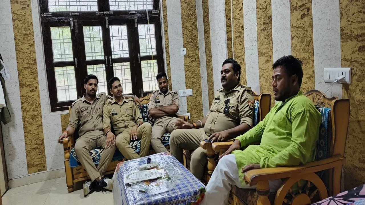 अमेठी में सियासी पारा चढ़ा: स्मृति ईरानी के दौरे से पहले यूथ कांग्रेस जिलाध्यक्ष शुभम सिंह हाउस अरेस्ट