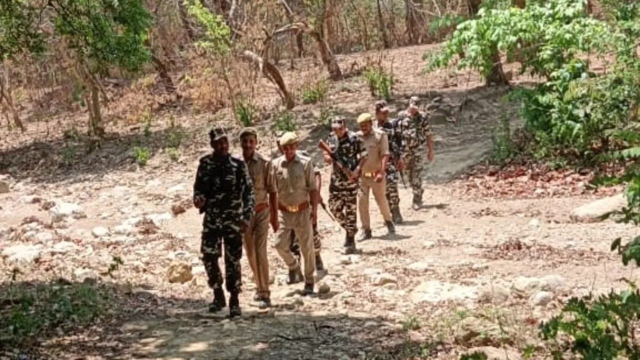 बलरामपुर : भारत-पाकिस्तान तनाव को देखते हुए नेपाल सीमा पर 200 अतिरिक्त सुरक्षा बल तैनात