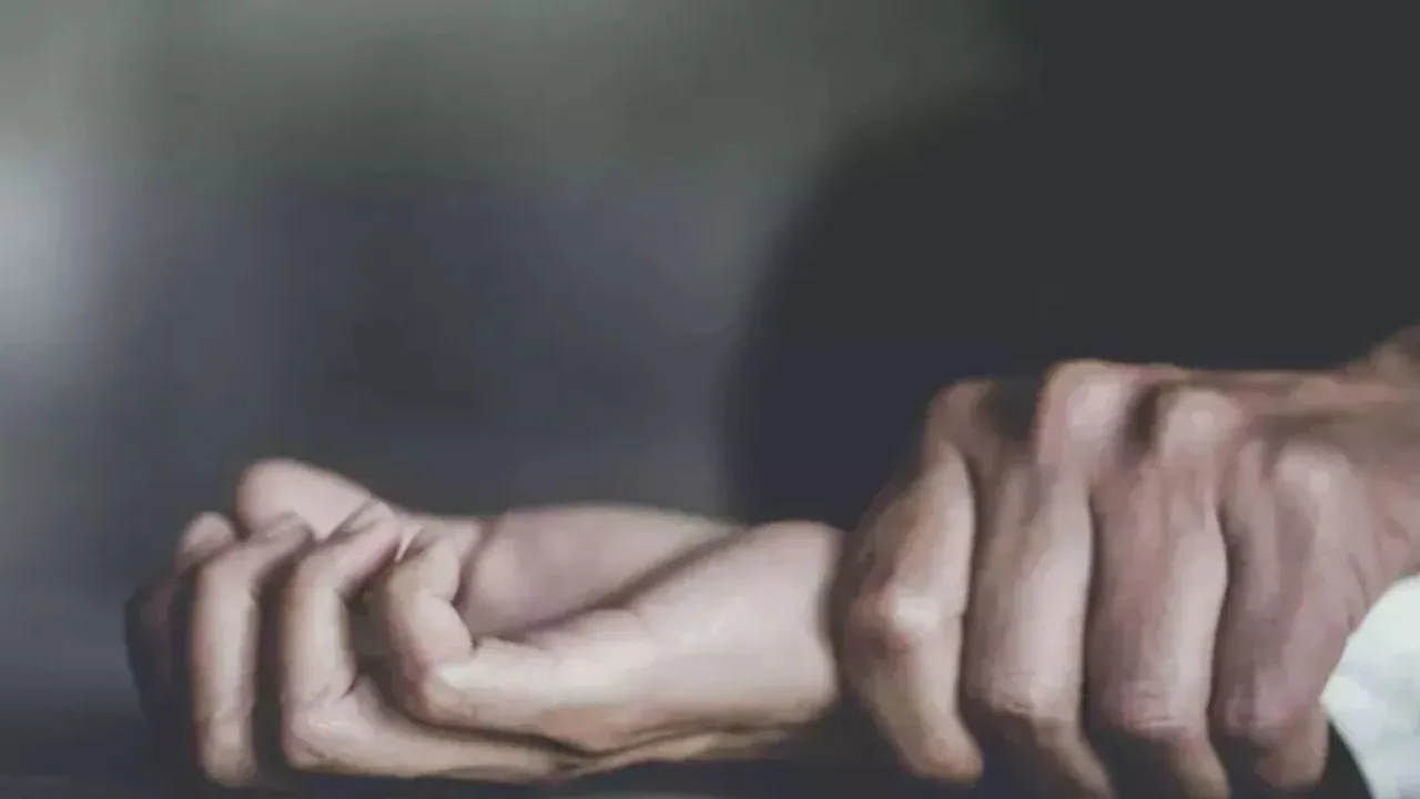 Kanpur: शादी का झांसा देकर महिला डॉक्टर से रेप; शादी का दबाव डालने पर बुलंदशहर भागा आरोपी डॉक्टर, एफआईआर दर्ज