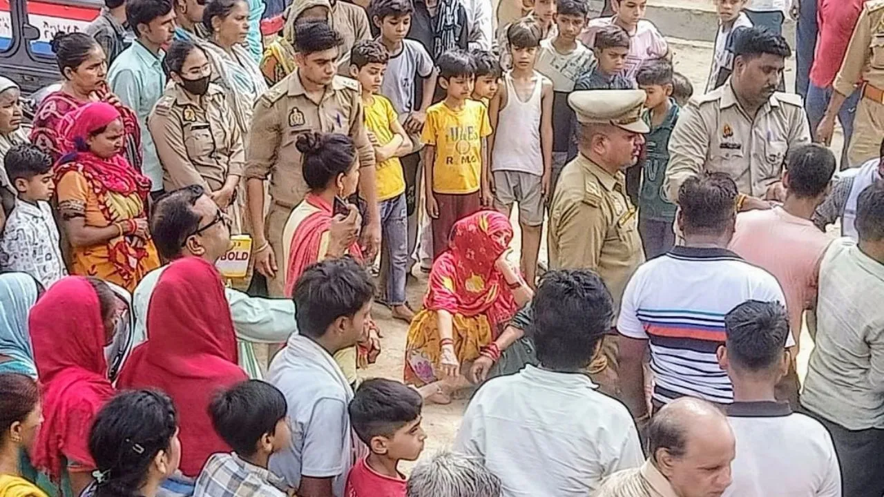 Kanpur: महिला की ईंट से कूंचकर हत्या, घर के पीछे खंडहर में पड़ा मिला शव, आरोपी पति को पुलिस ने किया गिरफ्तार