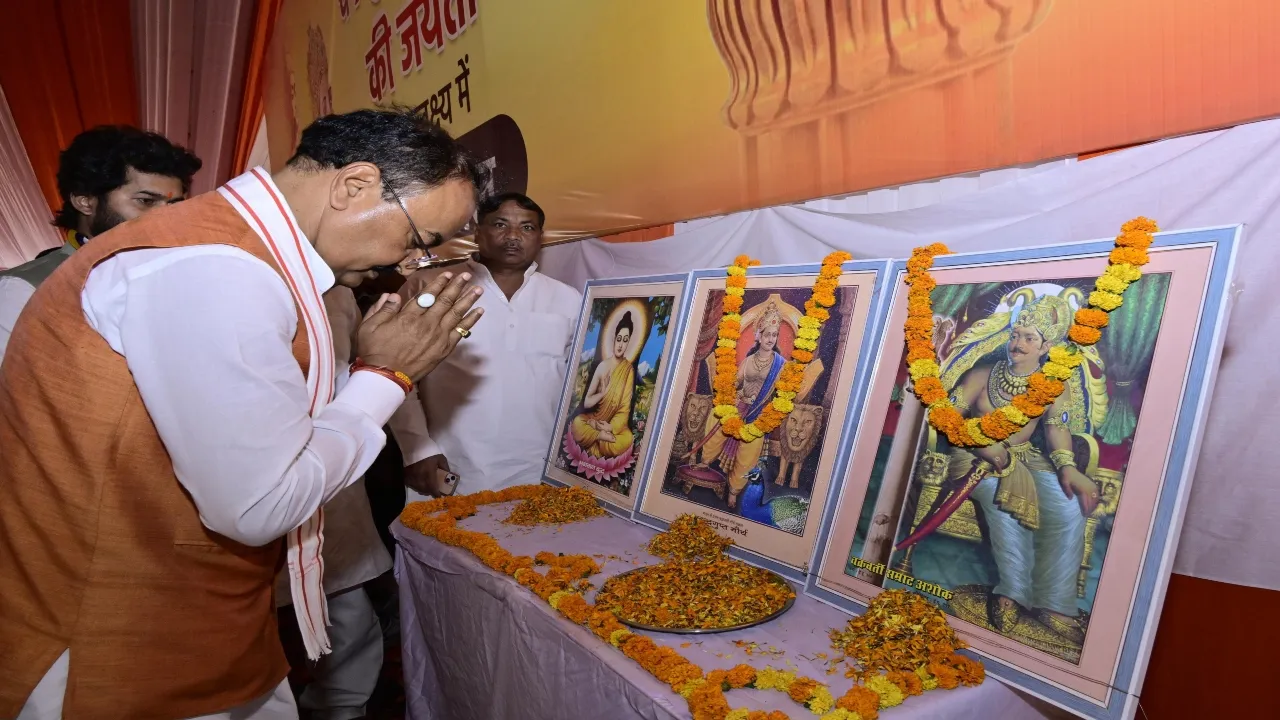 अंबेडकरनगर : उपमुख्यमंत्री का दौरा, बोले सरकार गरीबों के उत्थान के लिए कर रही है कार्य