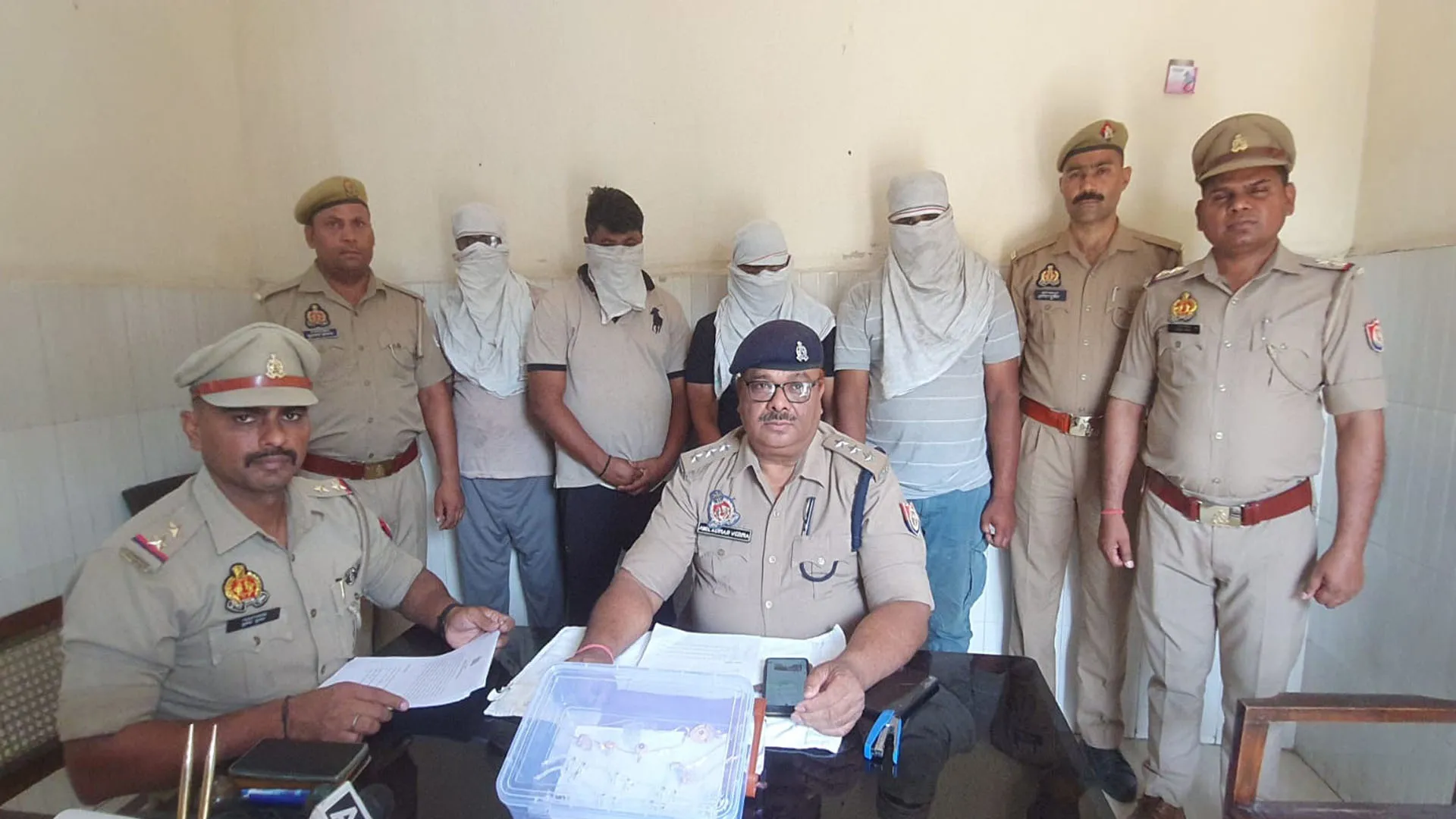 र: ट्रेनों में यात्रियों के कीमती सामान पर करते थे हाथ साफ...गिरोह के चार सदस्य आए GRP के हाथ