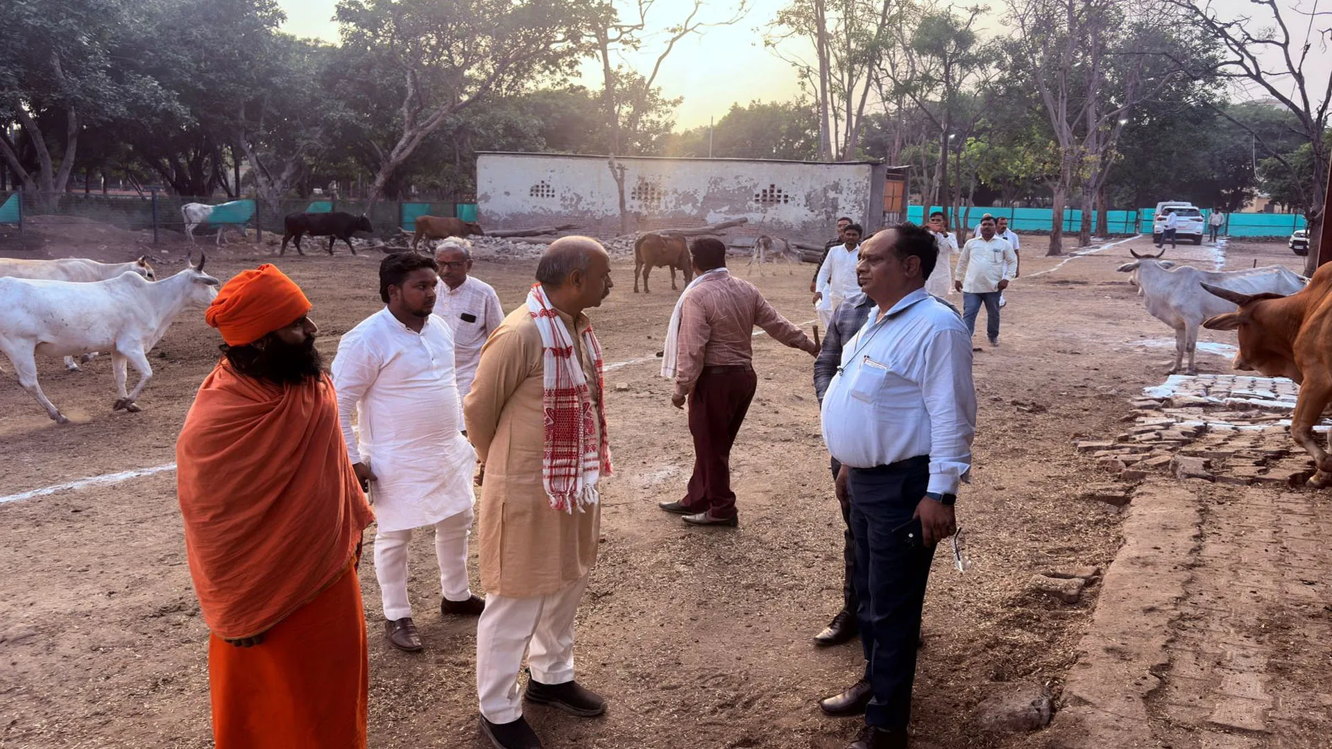 कासगंज: चारागाह की भूमि पर उगाया जाए हरा चारा...धनराशि का नहीं हो गलत इस्तेमाल