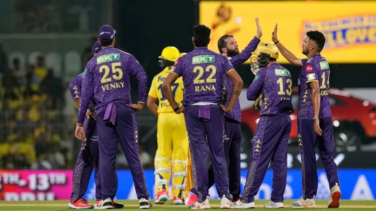  KKR vs CSK : लास्ट ओवर में धोनी ने किया कमाल, चेन्नई सुपर किंग्स ने कोलकाता को दो विकेट से हराया