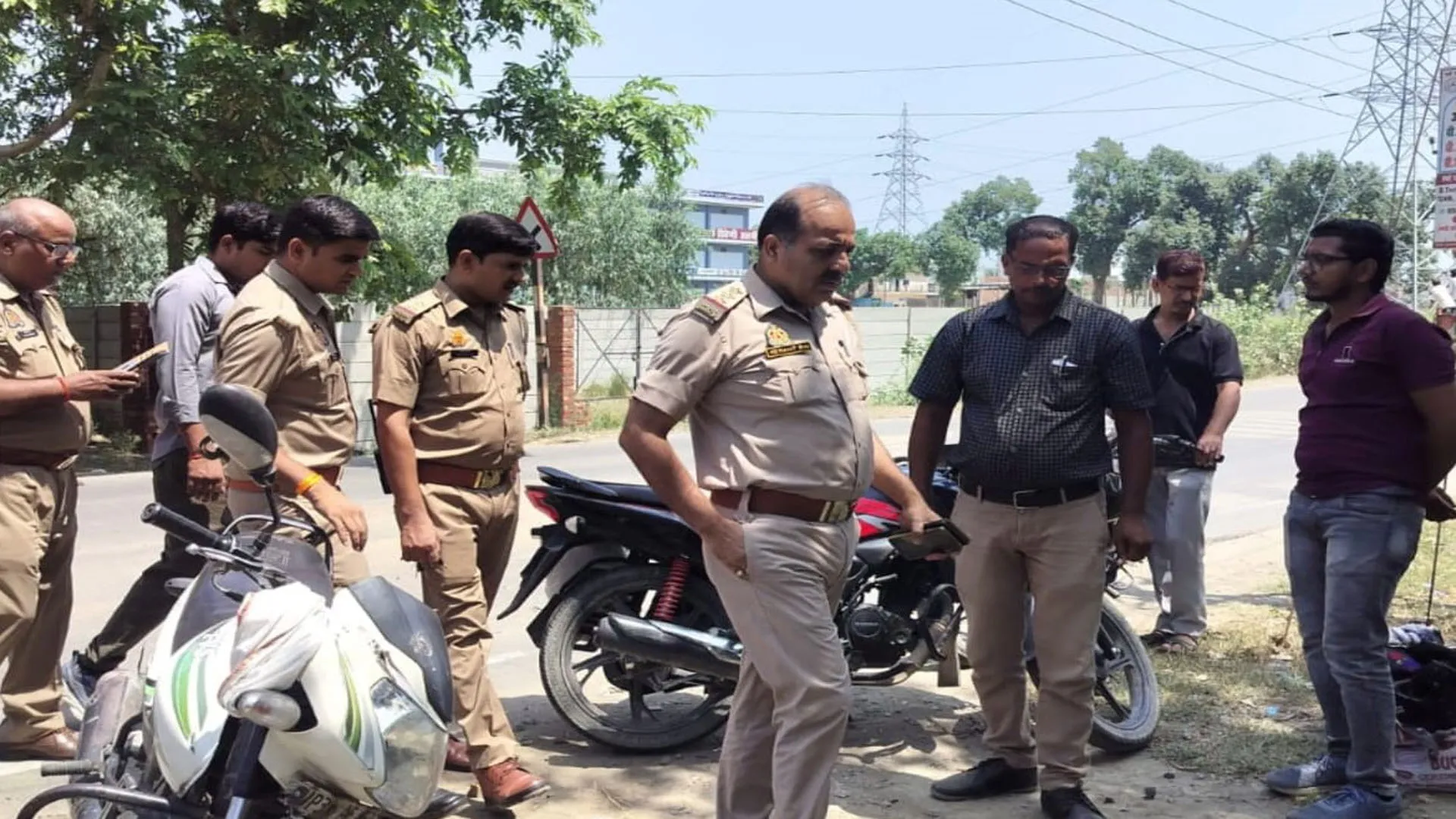 लखीमपुर खीरी: बाइक सवार महिला के झाले नोचकर भाग निकले अपाचे सवार बदमाश