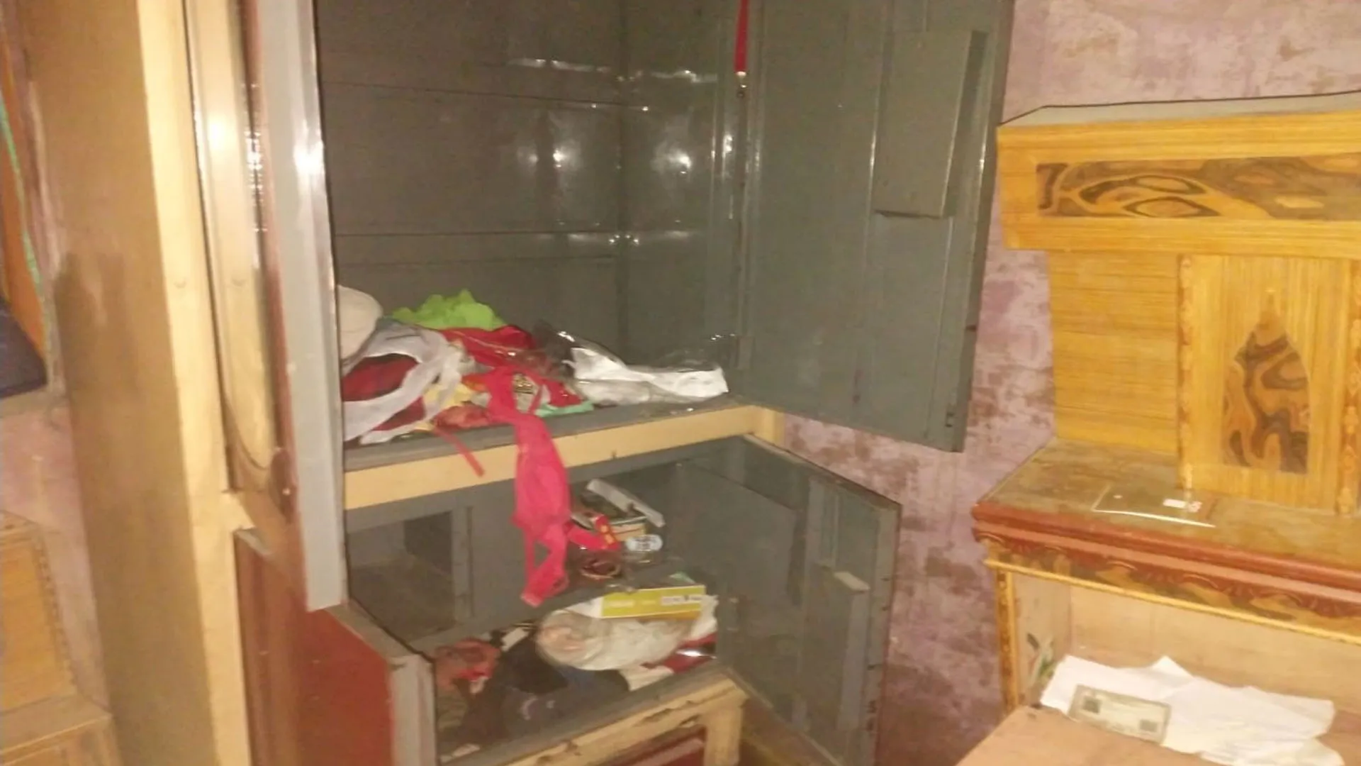 लखीमपुर खीरी: बड़ागांव के चार घरों में घुसे चोर...नकदी समेत लाखों के जेवर लेकर फरार