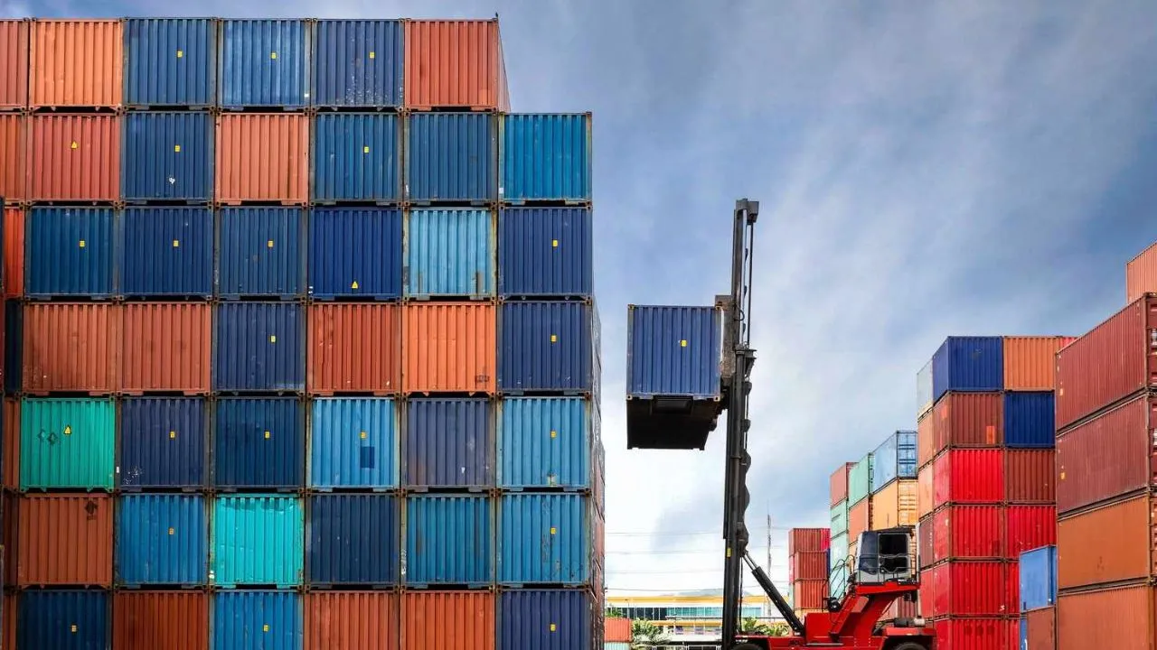 Kanpur: टैरिफ वॉर के बीच निर्यात ऑर्डर का बड़ा मौका, ट्रेड शो से 200 करोड़ के कारोबार की आस; 12 श्रेणियों में लगेगी उत्पादों की प्रदर्शनी