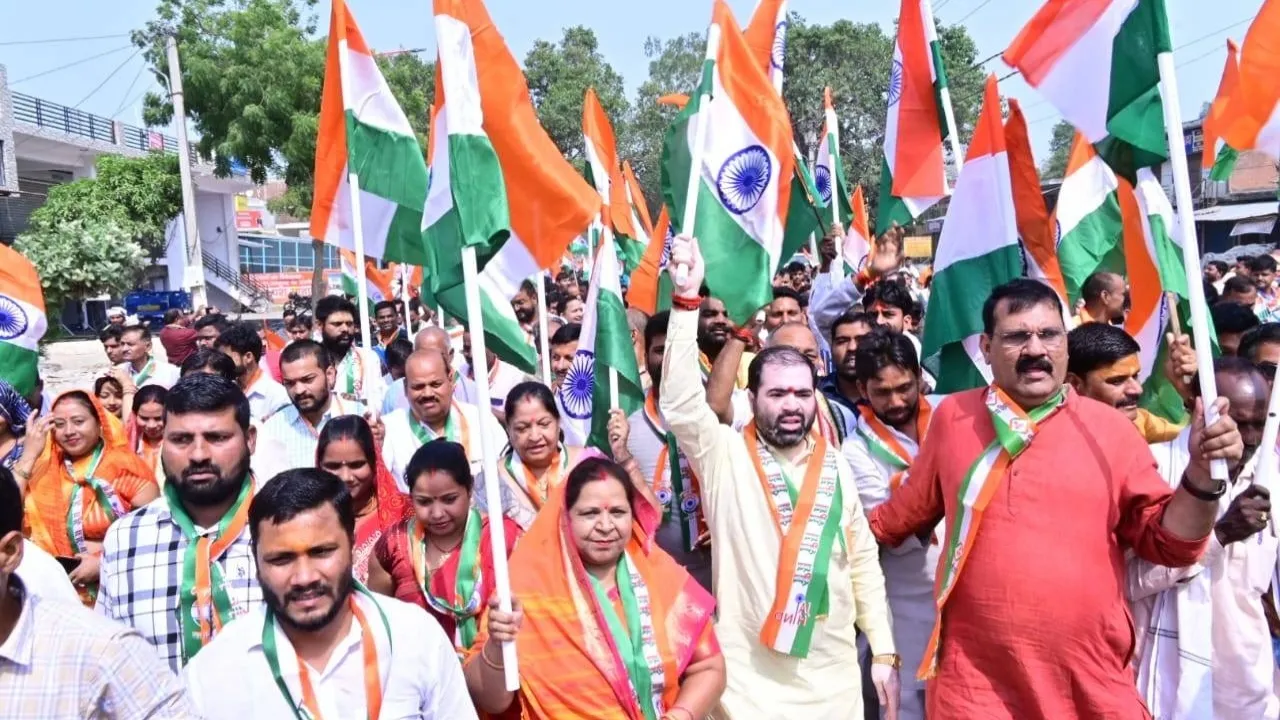 सैनिकों के सम्मान में निकाली गई तिरंगा रैली : सेना का ‘ऑपरेशन सिंदूर’ राष्ट्र गौरव का प्रतीक