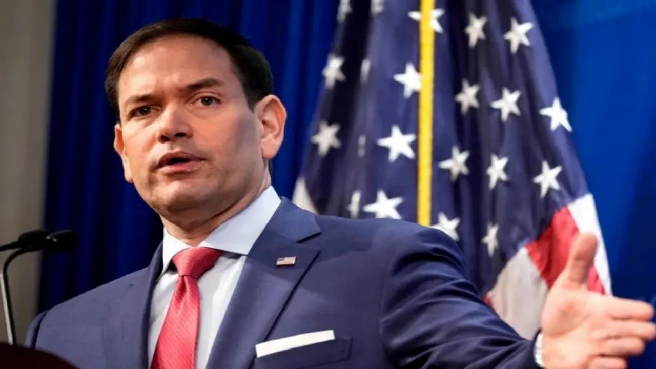 अमेरिका में चीनी छात्रों के लिए बढ़ेंगी मुश्किलें, ट्रंप सरकार ने वीजा रद्द करने की दी धमकी