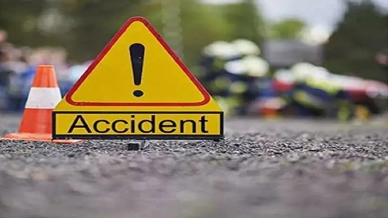 Kanpur में बाइक सवार की मौत: हाइवे पर खड़ी कार से टकराने पर हुआ हादसा, परिजनों में मचा कोहराम