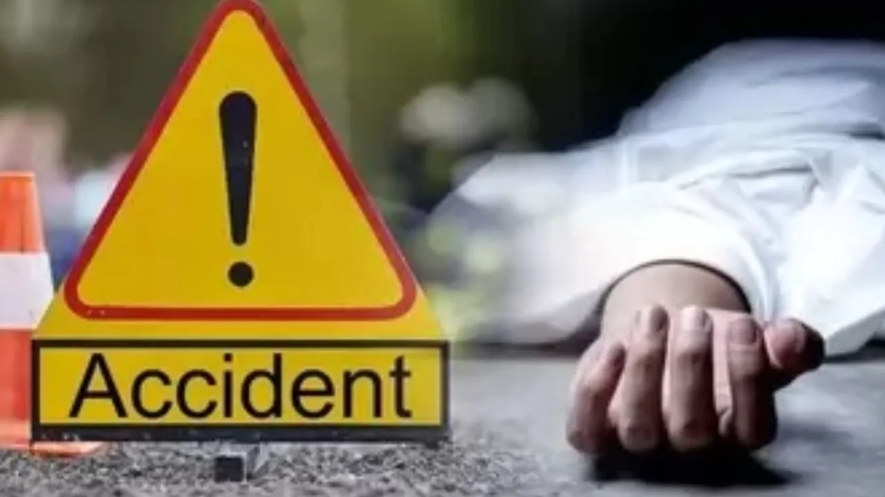 बदायूं: शादी समारोह में जा रहे युवक की सड़क हादसे में मौत, साथी घायल