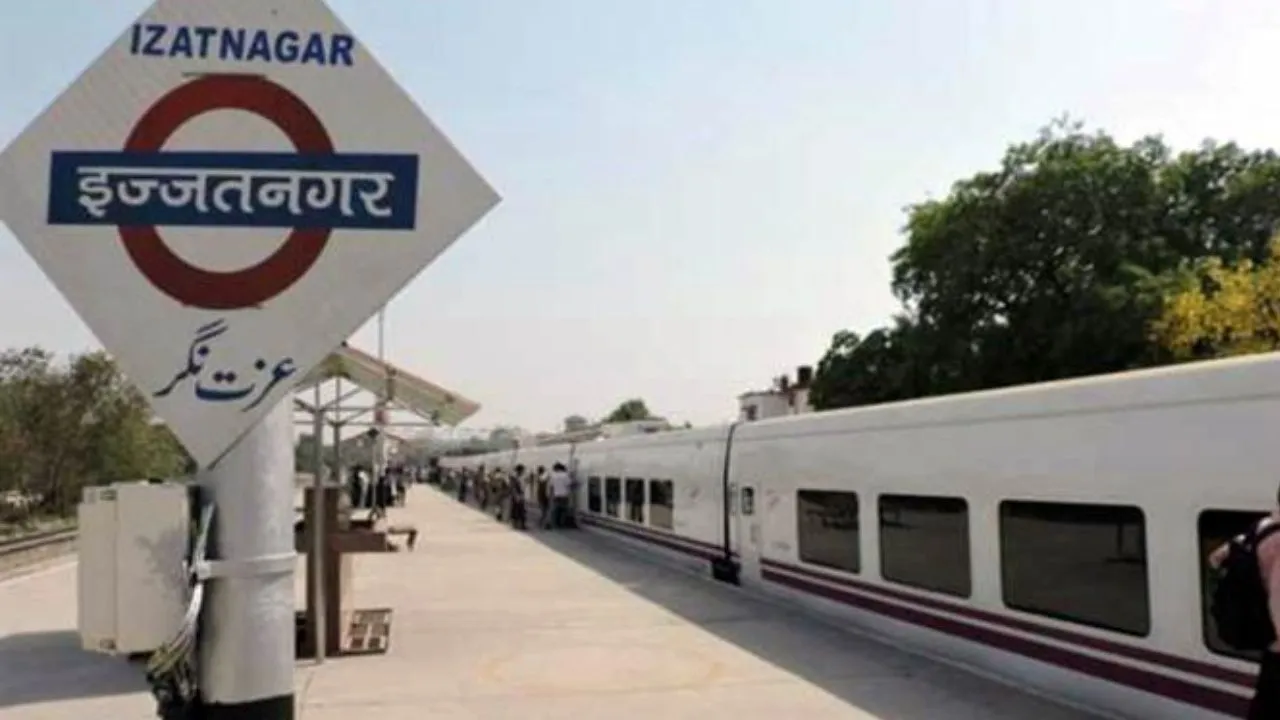 बरेली: रेलवे सुरक्षा में बड़ा कदम, इज्जतनगर मंडल के 25 फाटकों पर लगे कैमरे