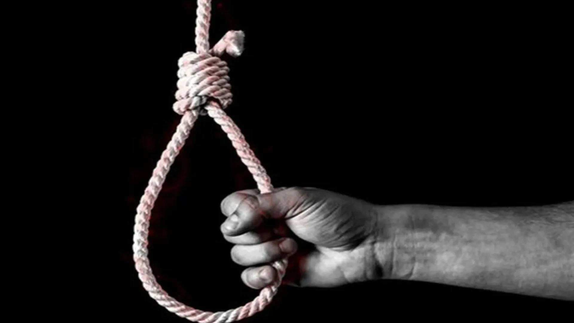 पीलीभीत: चचेरी बहन की शादी में ऐसा क्या हुआ ? युवक ने खेत पर फांसी लगाकर दी जान