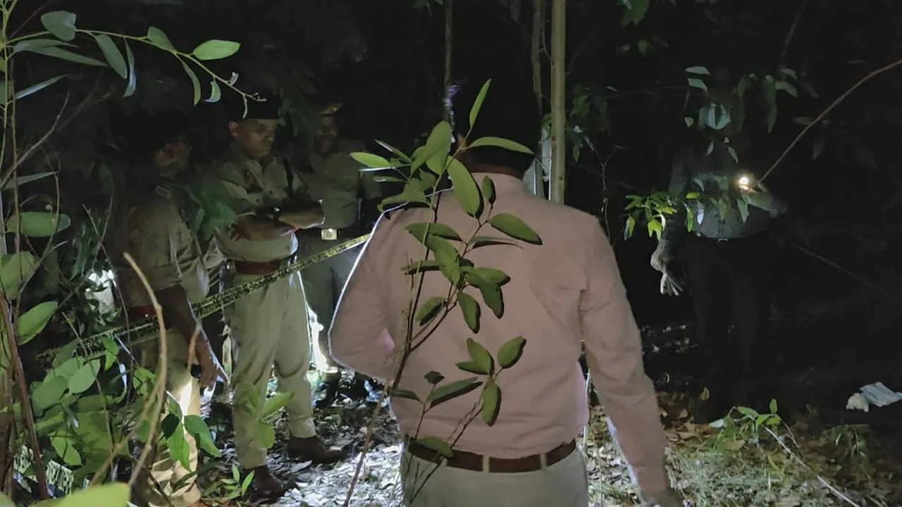 हरदोई: पिता-पुत्र की एक साथ उठी अर्थी तो रोया पूरा गांव, बेटे की मौत की खबर सुन बाप ने भी तोड़ा दम