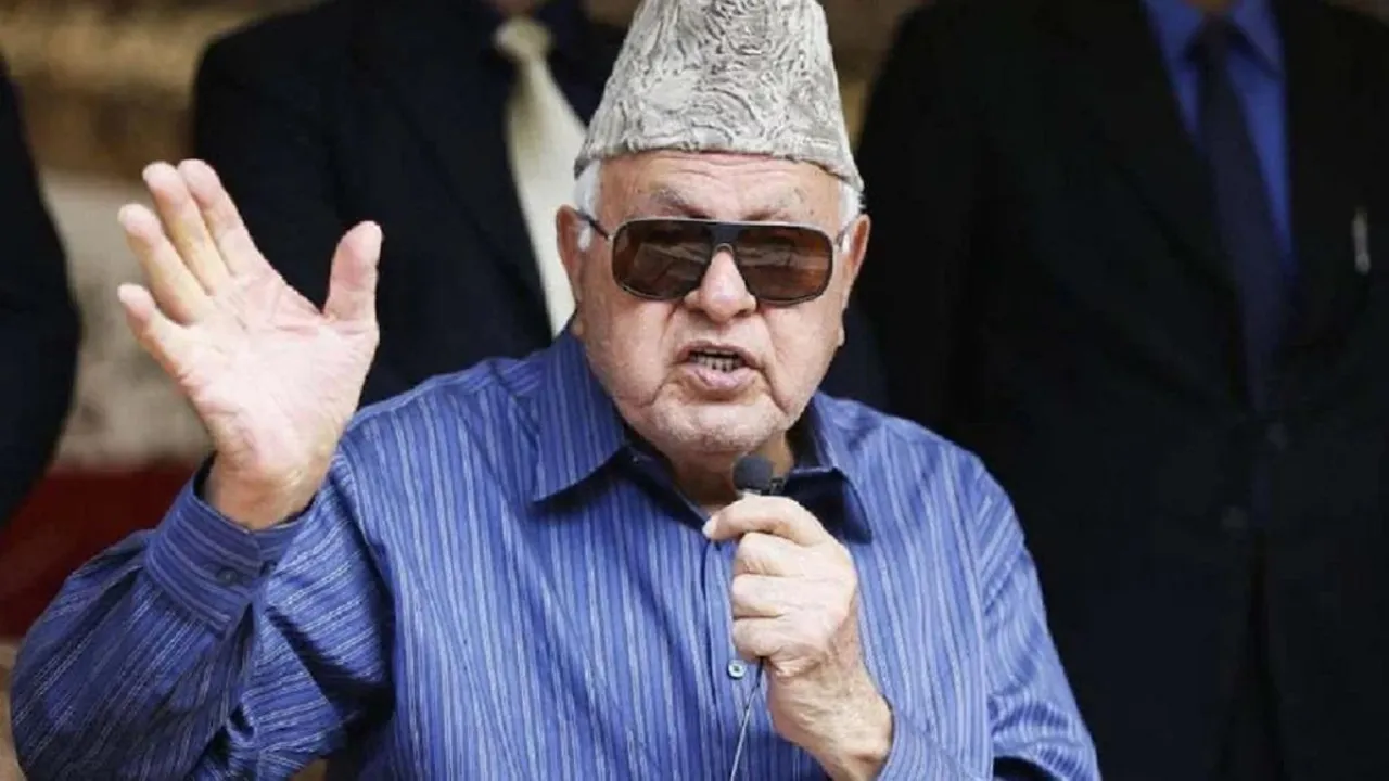 जम्मू-कश्मीर के लिए ट्रेन पर्यटकों के साथ-साथ स्थानीय लोगों के लिए वरदान: फारूक अब्दुल्ला 