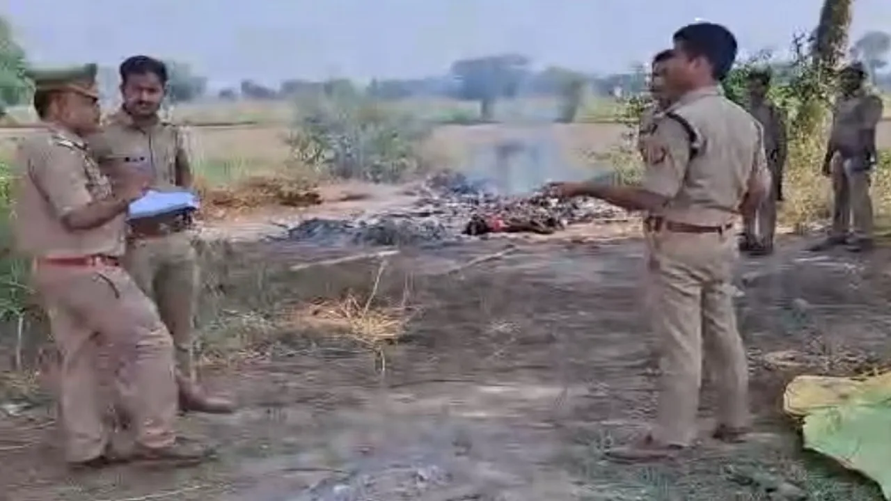 बहन की हत्या करके अंतिम संस्कार करने पहुंचा भाई, पुलिस ने चिता से उठाई लाश! 