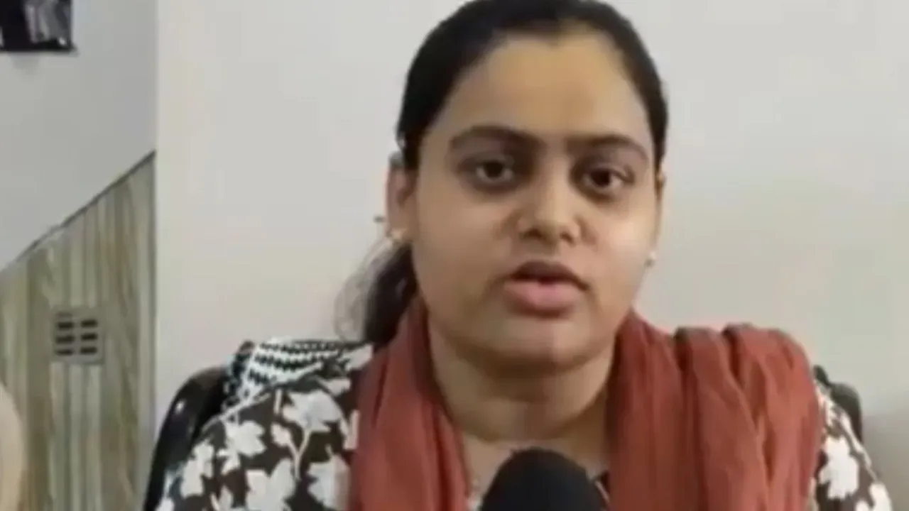 10 मिनट की देरी से न पहुंचती तो मैं भी होती विमान हादसे का शिकार, बोलीं भूमि-'गणपति बप्पा की कृपा से बची मेरी जान'