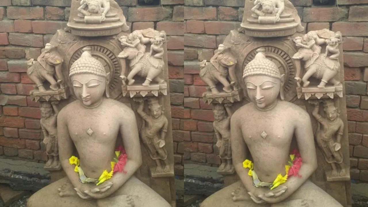 UP: खोदाई में मिली प्राचीन मूर्ति, बौद्ध और जैन धर्म के अनुयायियों कर रहे दावा, अब पुरातत्व विभाग करेगा फैसला