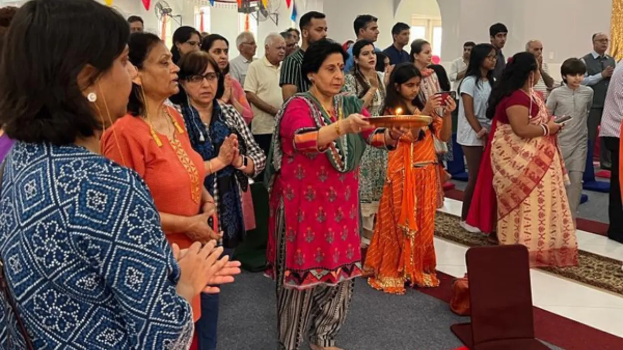 ज्येष्ठ अष्टमी: ह्यूस्टन में कश्मीरी हिंदुओं ने हर्षोल्लास के साथ मनाया पर्व, मां रागन्या देवी की भक्ति में डूबे लोग