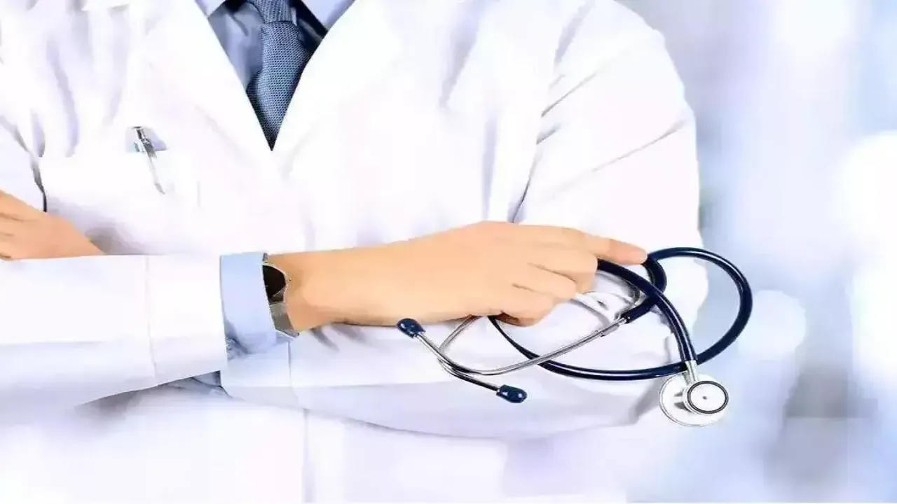 नोएडा के आयुर्विज्ञान संस्थान समेत 13 ऑटोनॉमस मेडिकल कॉलेजों को मिली आर्थिक संजीवनी, करोड़ों का केन्द्रांश बजट जारी 