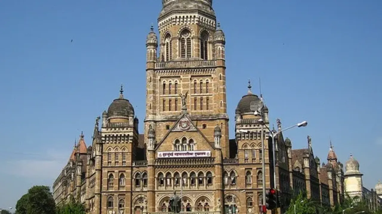 मुंबईः नगर निगम ने तुर्की निर्मित रोबोटिक लाइफबॉय खरीदने की योजना रद्द की