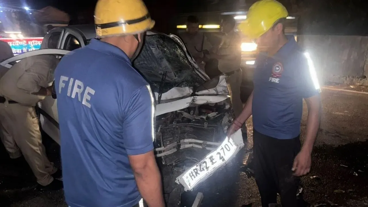 उत्तराखंड में भीषण हादसा: ट्राला में पीछे से घुसी कार, चार लोगों की मौत, एक गंभीर 