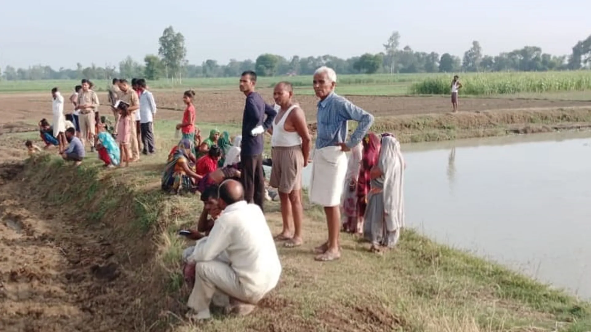 लखीमपुर खीरी : चारा लेने गए किसान का तालाब में उतराता मिला शव, परिवार में मचा कोहराम