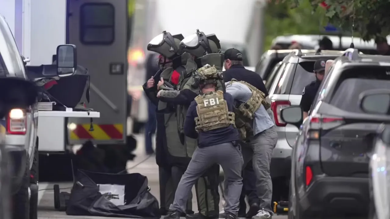 पुलिस पर हमला किया तो जेल जाओगे: एफबीआई निदेशक ने प्रदर्शनकारियों को दी चेतावनी 