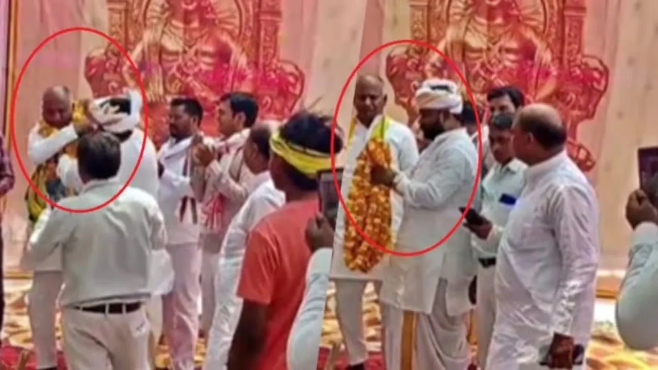 Video: सुहेलदेव स्वाभिमान पार्टी के प्रमुख महेंद्र राजभर को माला पहनाने के बाद एक कार्यकर्ता ने जड़े कई थप्पड़