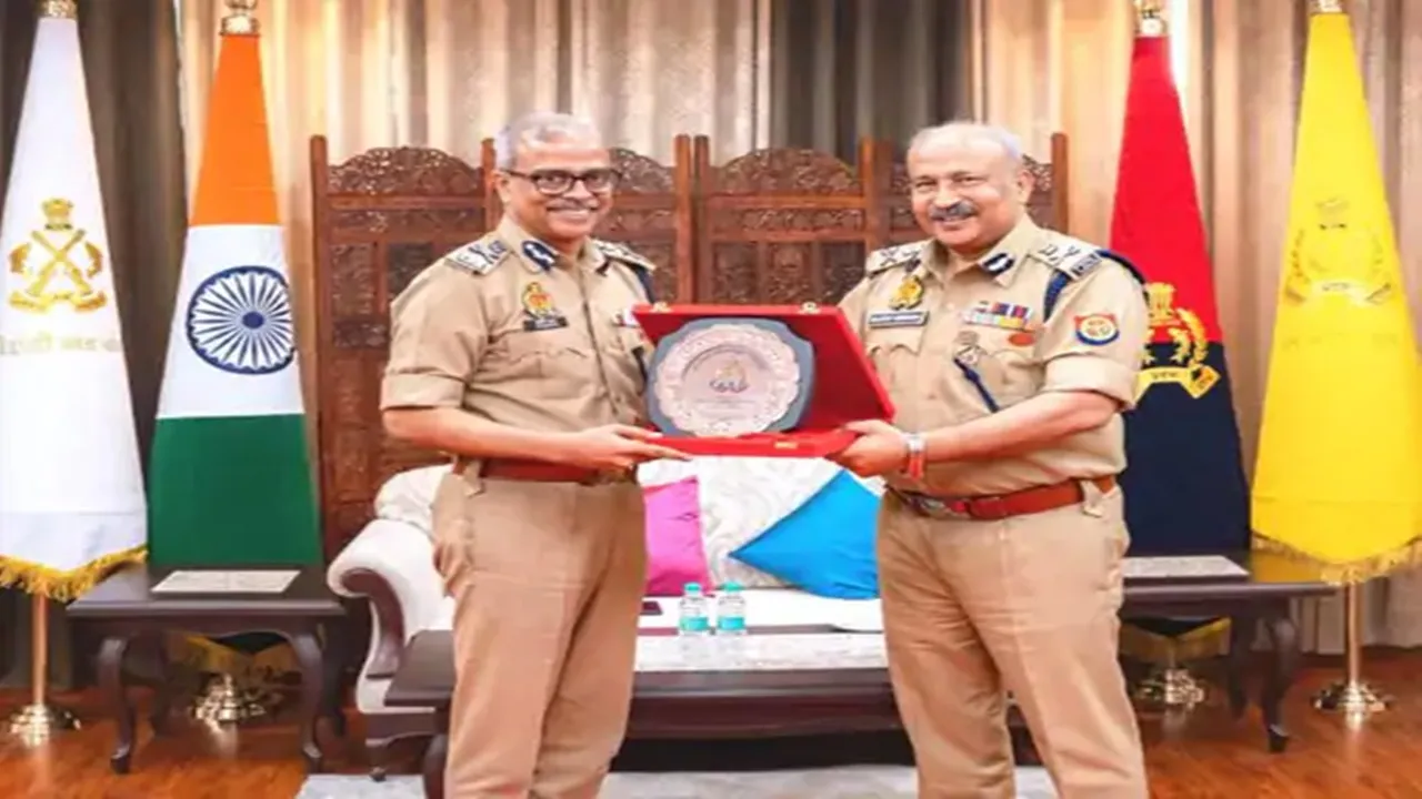 लखनऊ: वीआरएस ले चुके आईपीएस आशीष गुप्ता को दी गई विदाई