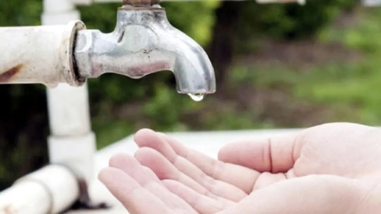 सहारनपुर: भीषण गर्मी और पेयजल संकट से हजारों लोग बेहाल, जानिए क्या बोले मंडलायुक्त  