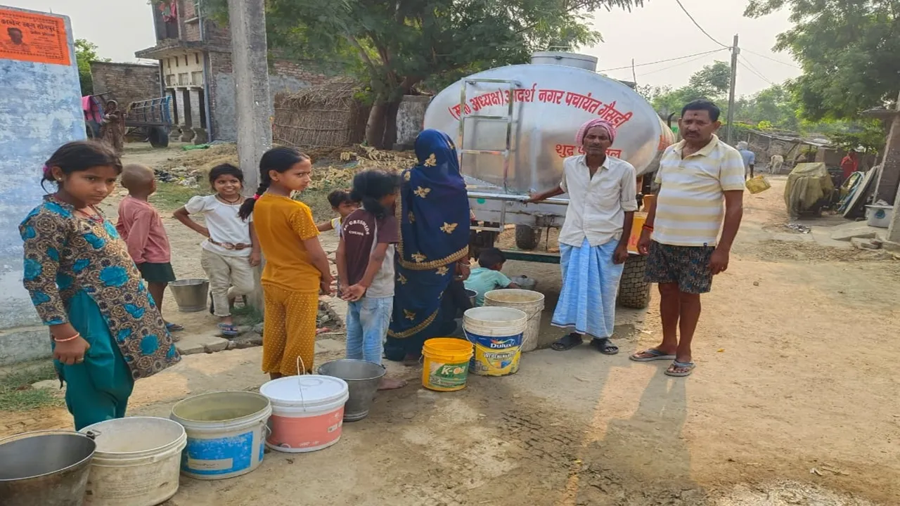 बलरामपुर: तराई में पानी का भीषण संकट, करीब 12 दिनों से बूंद-बूंद को तरस रहे ग्रामीण