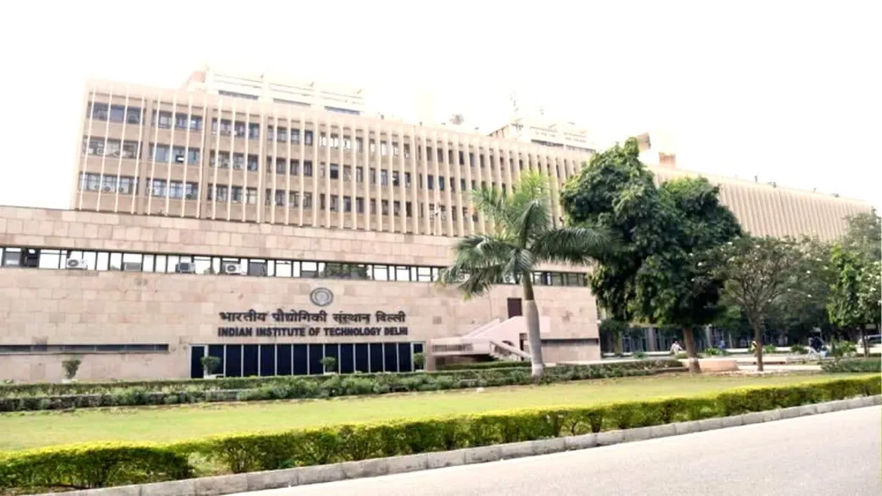 ‘क्यूएस वर्ल्ड यूनिवर्सिटी रैंकिंग’ में भारत के 50 विश्वविद्यालय शामिल, 123वें स्थान पर पहुंचा आईआईटी दिल्ली